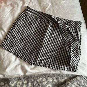 Vineyard Vines Women’s Tie Waist Shorts